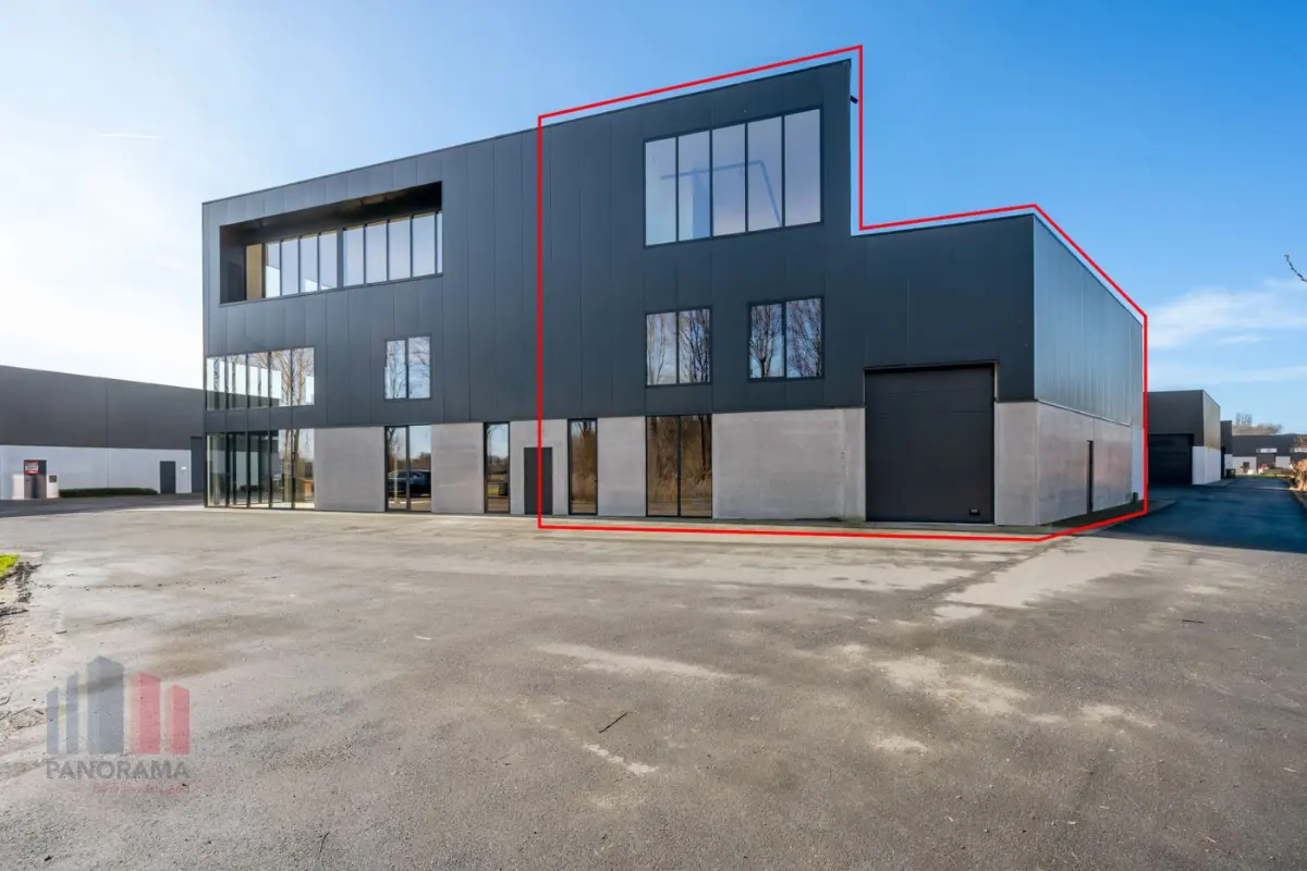 Handelszaak te  huur in Zelzate 9060 3250.00€  slaapkamers 300.00m² - Zoekertje 701519