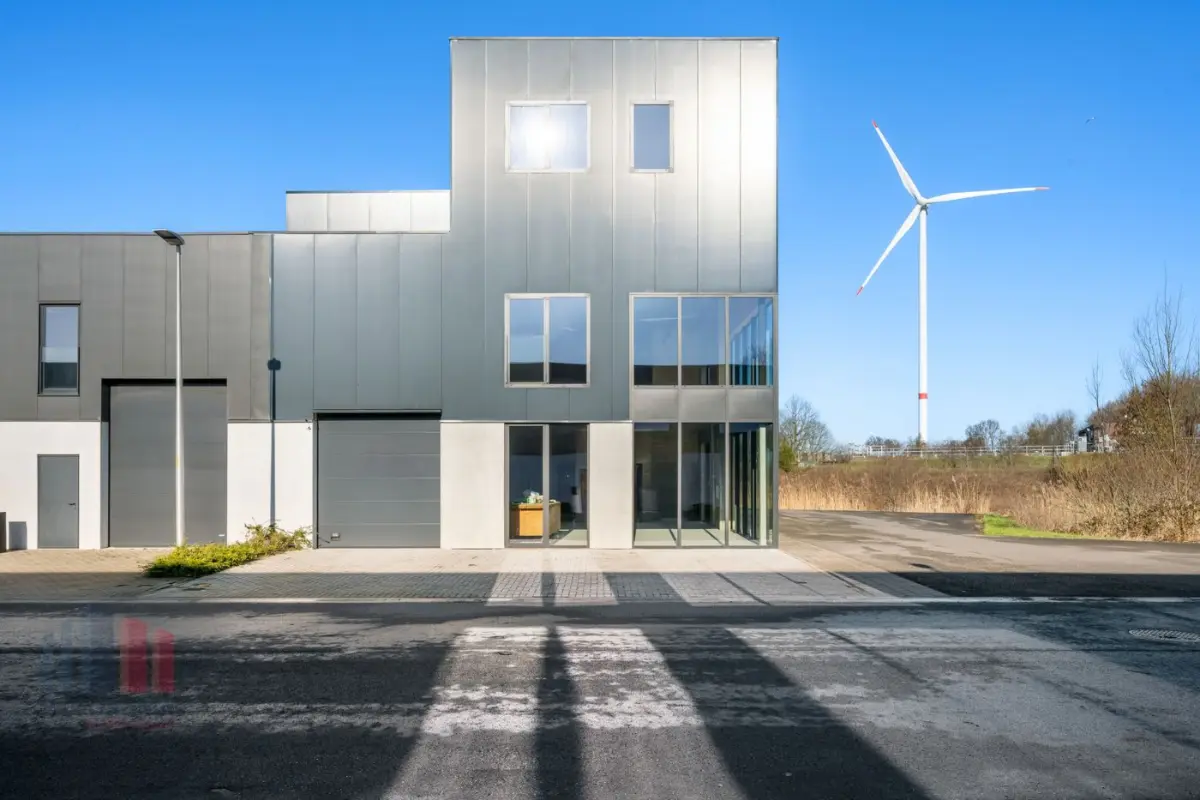 Handelszaak te  huur in Zelzate 9060 3600.00€  slaapkamers 421.00m² - Zoekertje 701525