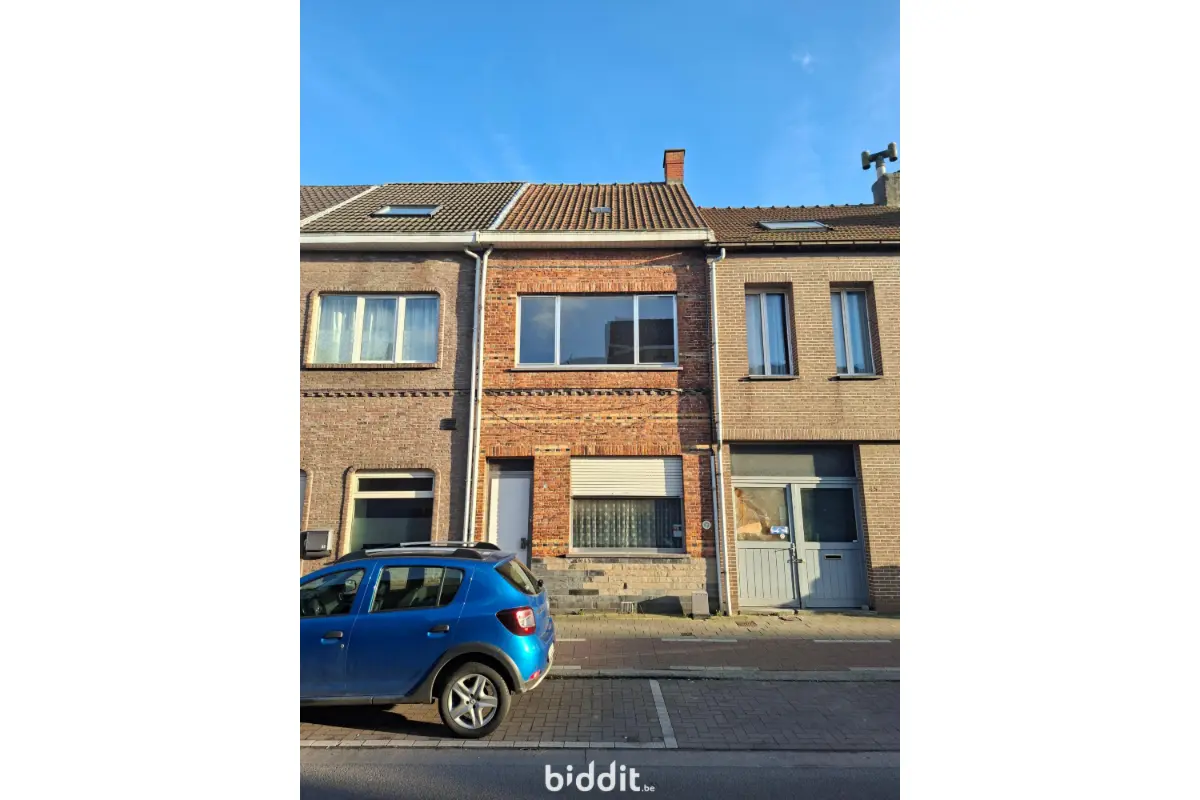 Huis te  koop in Sint-Niklaas 9100 98000.00€ 2 slaapkamers m² - Zoekertje 701987
