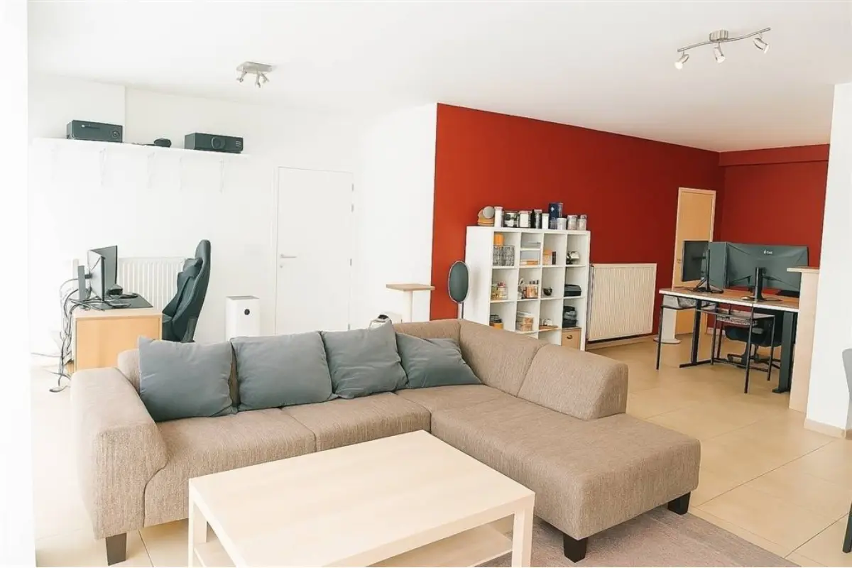 Appartement te  koop in Belsele 9111 260000.00€ 1 slaapkamers 104.00m² - Zoekertje 702903