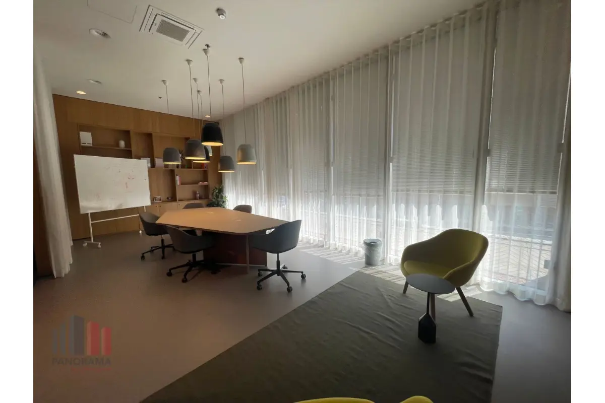 Handelszaak te  huur in Gentbrugge 9050 4069.00€  slaapkamers 30.00m² - Zoekertje 703938