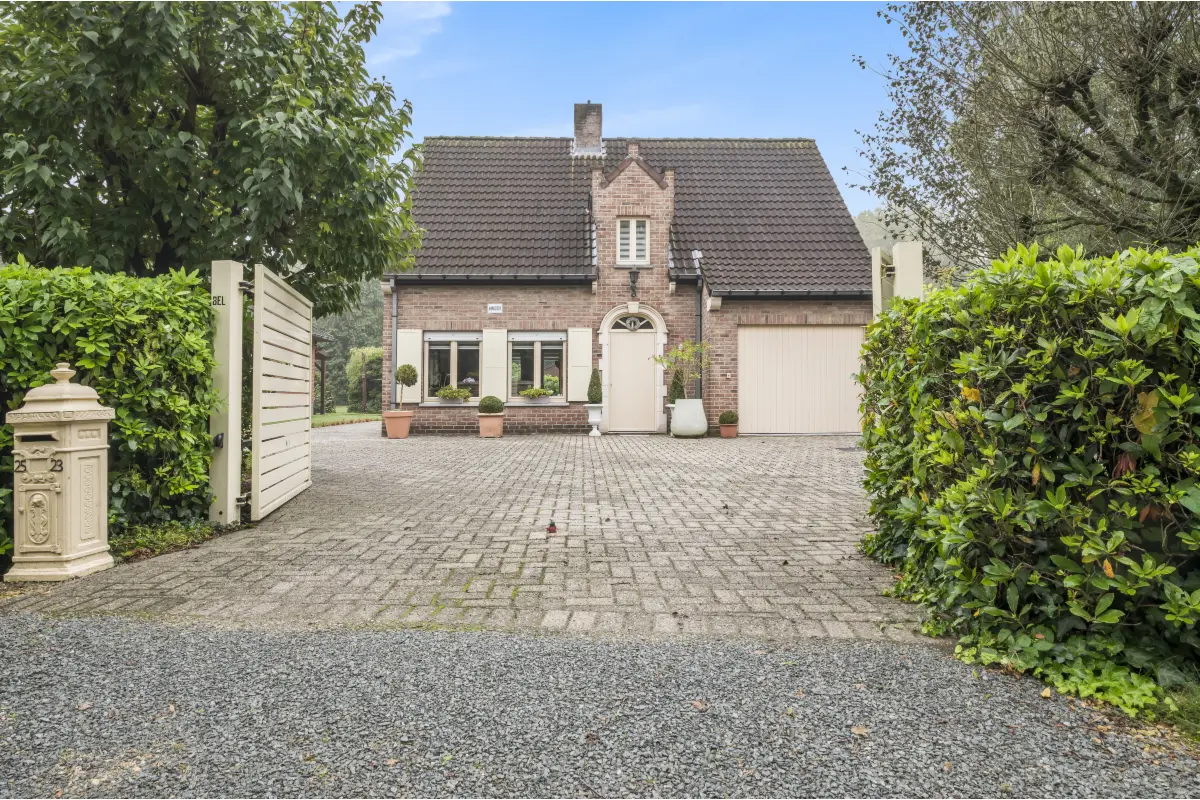 Huis te  koop in Sint-Niklaas 9100 549000.00€ 3 slaapkamers 171.00m² - Zoekertje 706634