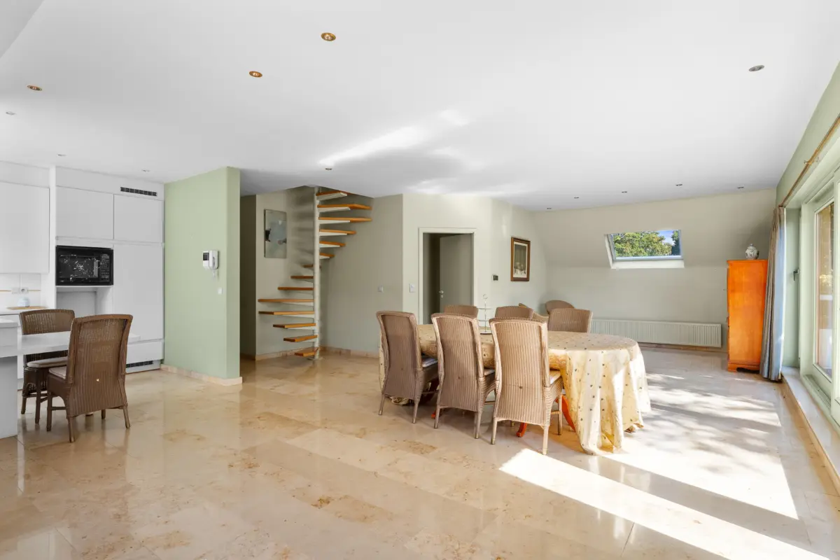 Penthouse te  koop in Heusden 9070 360000.00€ 2 slaapkamers 133.00m² - Zoekertje 707427