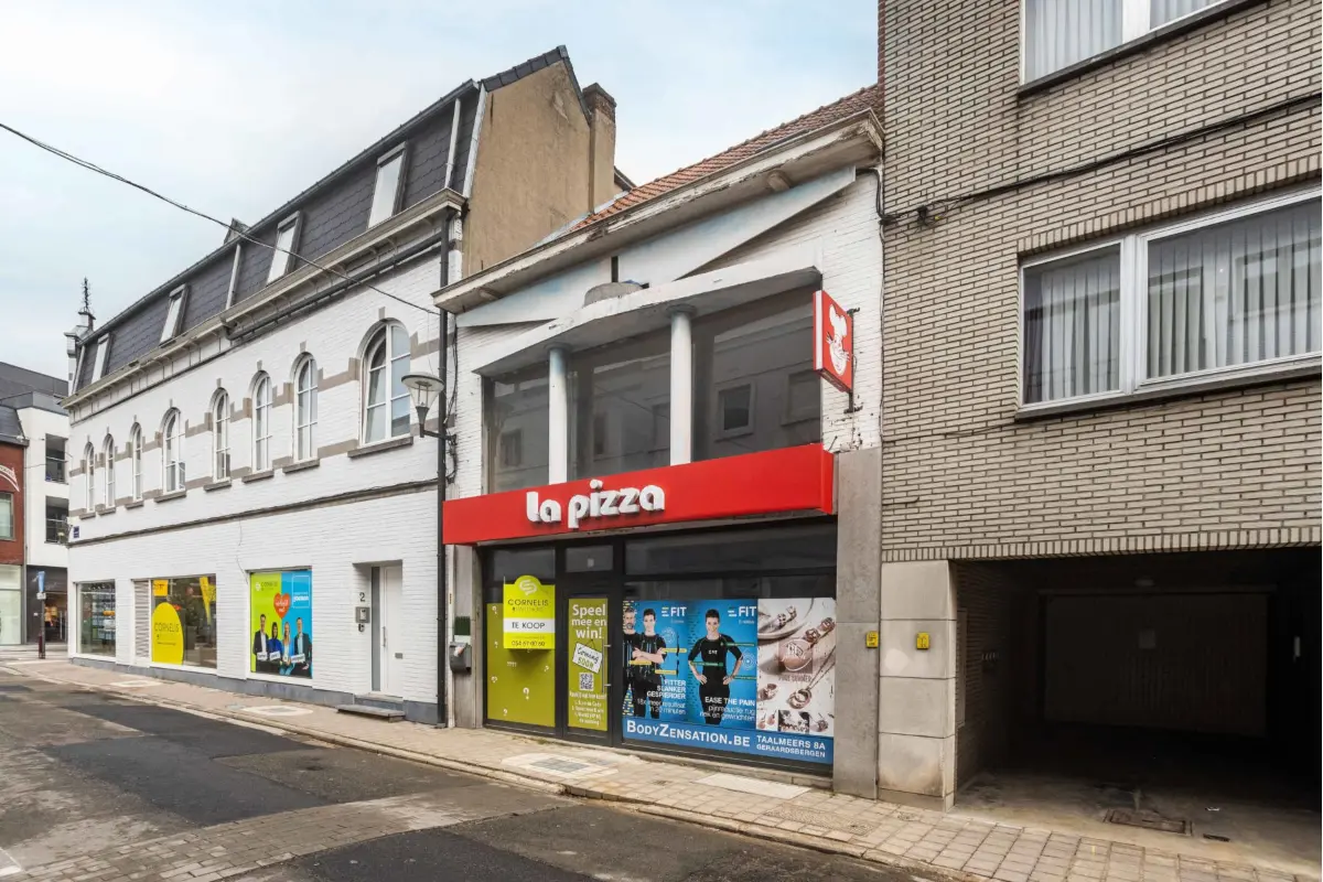 Handelszaak te  koop in Geraardsbergen 9500 149000.00€  slaapkamers 178.00m² - Zoekertje 710366