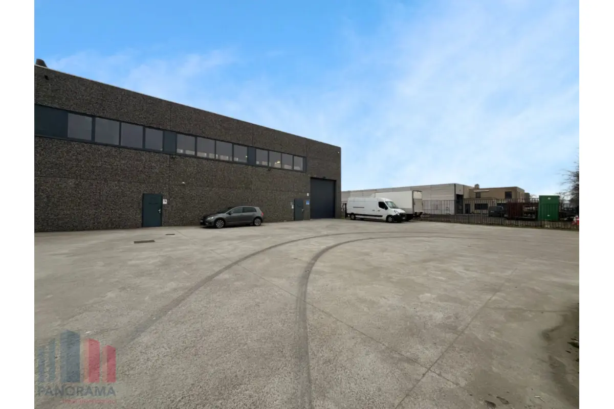 Handelszaak te  huur in Zele 9240 3950.00€  slaapkamers 1046.00m² - Zoekertje 709302