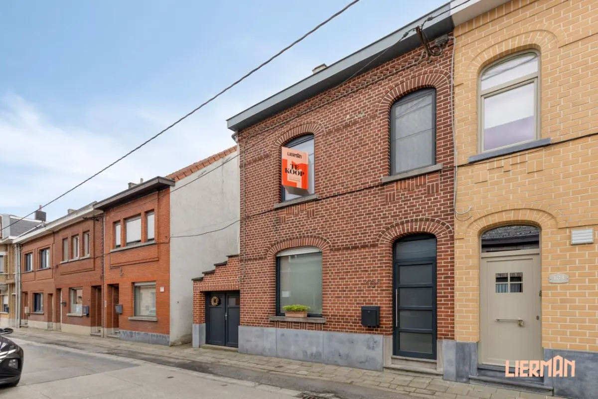 Kasteel te  koop in Erembodegem 9320 385000.00€ 4 slaapkamers 185.00m² - Zoekertje 712816