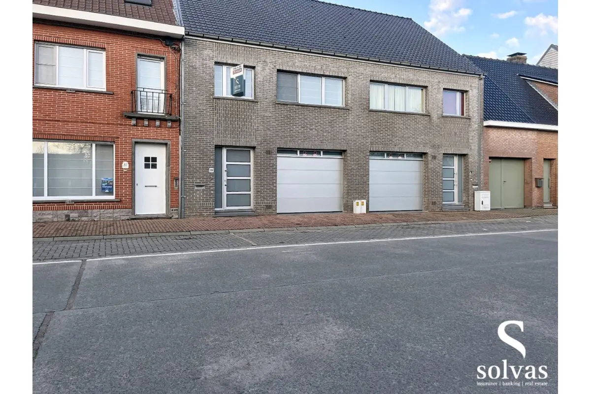 Huis te  huur in Oostwinkel 9931 975.00€ 2 slaapkamers 180.00m² - Zoekertje 713190