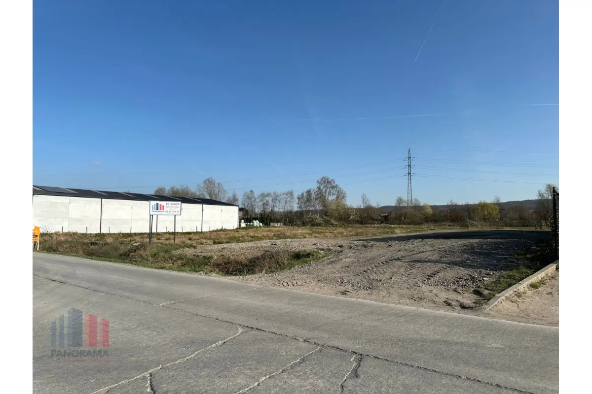 Handelszaak te  koop in Kluisbergen 9690 929000.00€  slaapkamers 6658.00m² - Zoekertje 713498