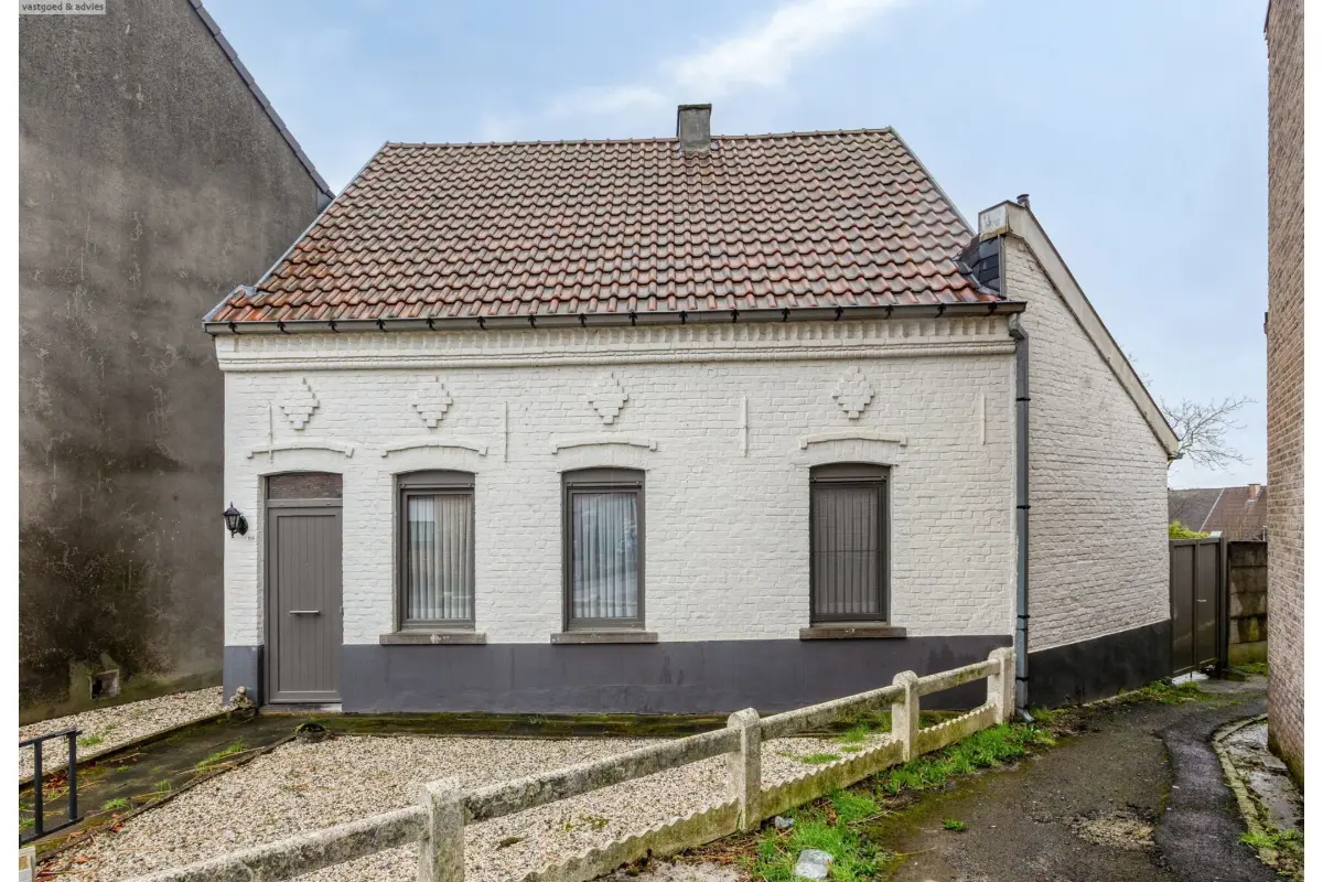 Huis te  koop in Erpe-Mere 9420 199000.00€ 2 slaapkamers 145.00m² - Zoekertje 714458