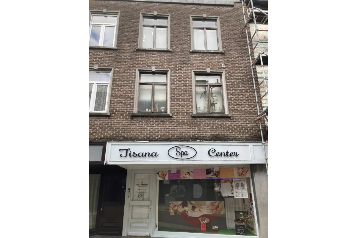 Handelszaak te  koop in Wetteren 9230 181000.00€ 2 slaapkamers 200.00m² - Zoekertje 714289