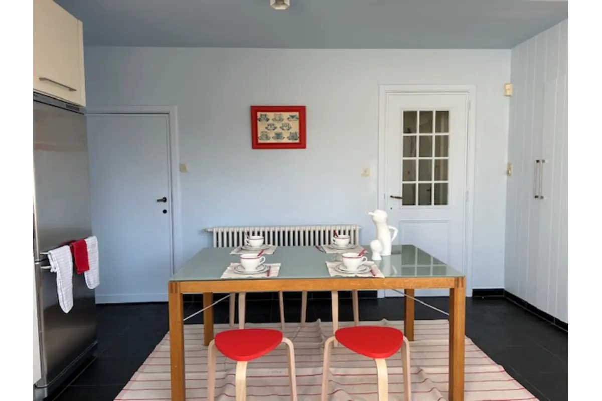 Huis te  huur in Nieuwerkerken 9320 1600.00€ 4 slaapkamers 300.00m² - Zoekertje 715447