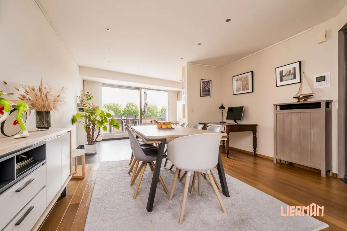 Appartement te  koop in Aalst 9300 398000.00€ 3 slaapkamers 145.00m² - Zoekertje 716119