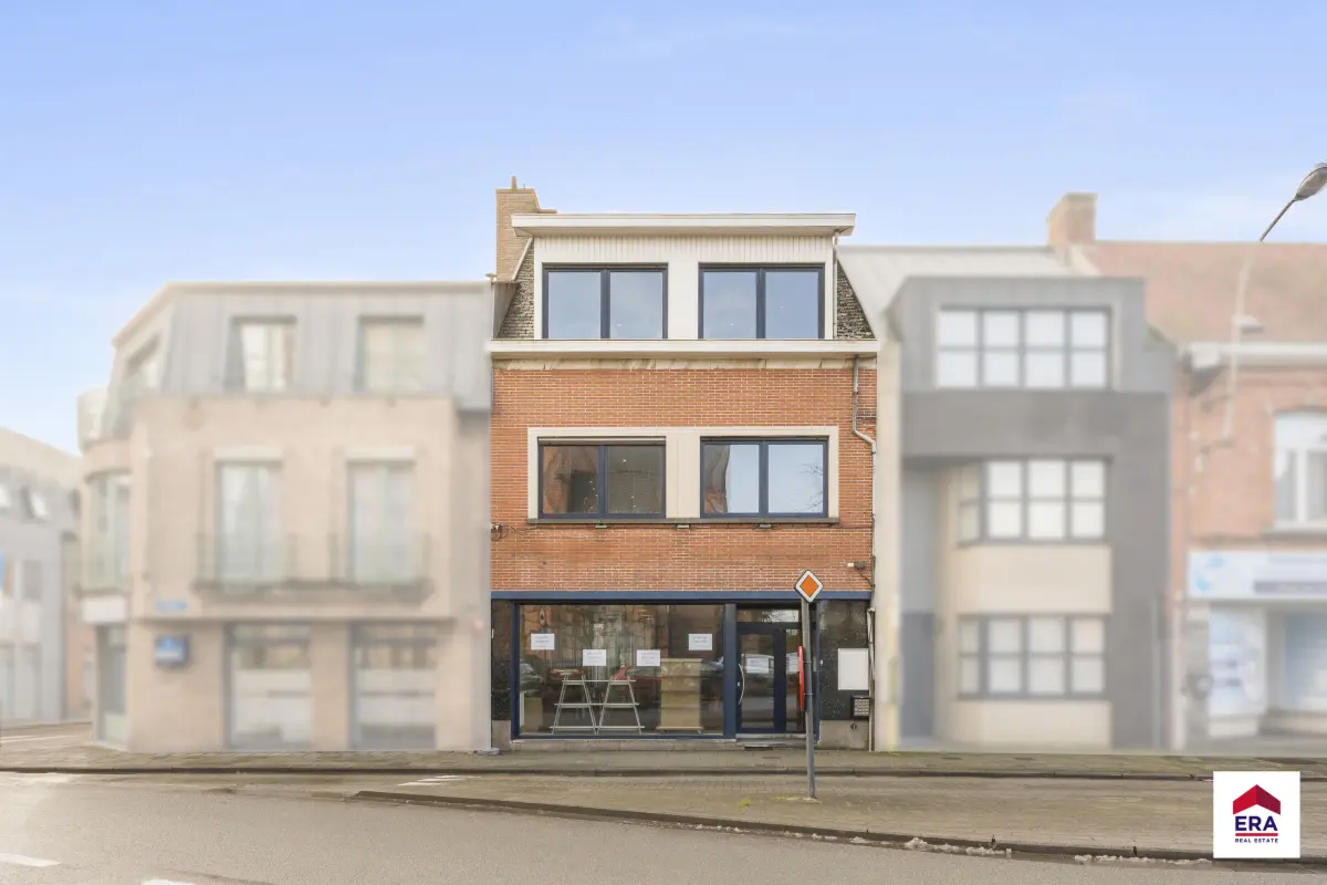 Huis te  koop in Knesselare 9910 325000.00€ 3 slaapkamers 414.00m² - Zoekertje 716461