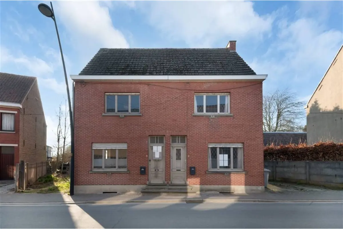 Huis te  koop in Oosterzele 9860 500000.00€ 8 slaapkamers 280.00m² - Zoekertje 716545