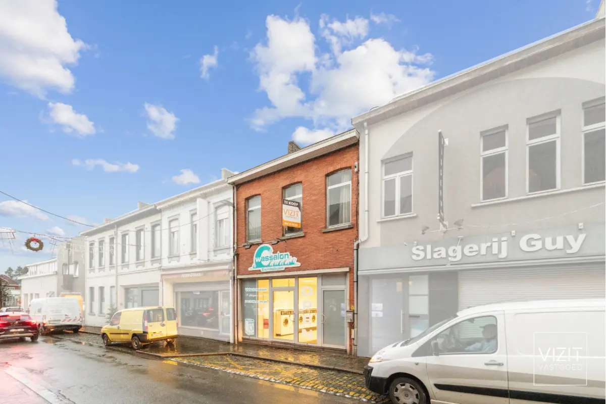Appartementsgebouw te  koop in Erembodegem 9320 249000.00€  slaapkamers 270.00m² - Zoekertje 717219