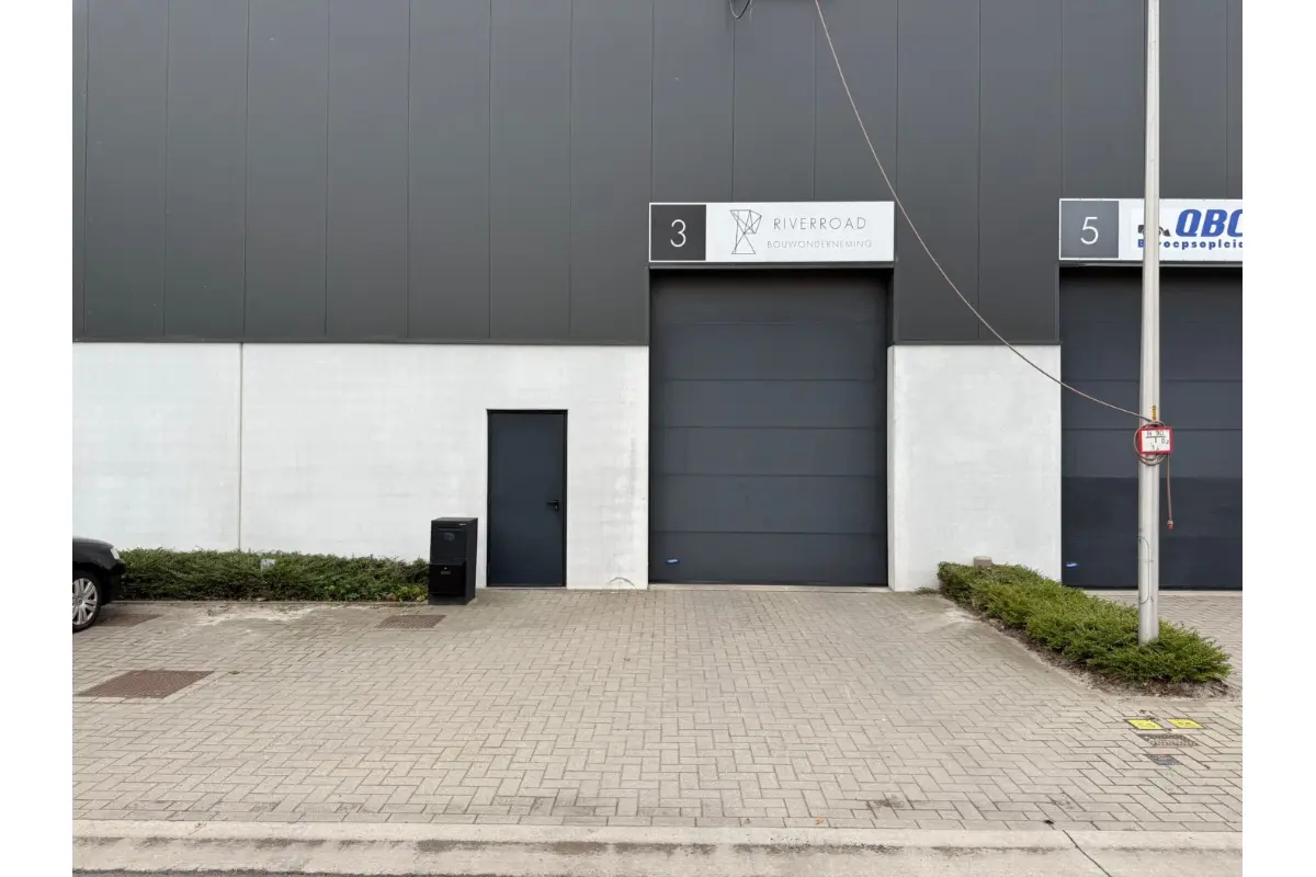 Handelszaak te  huur in Zelzate 9060 1200.00€  slaapkamers 282.00m² - Zoekertje 717868