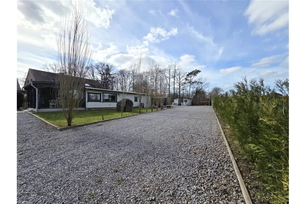 Bungalow te  in Durbuy 6940 339000.00€ 2 slaapkamers 74.00m² - Zoekertje 717260