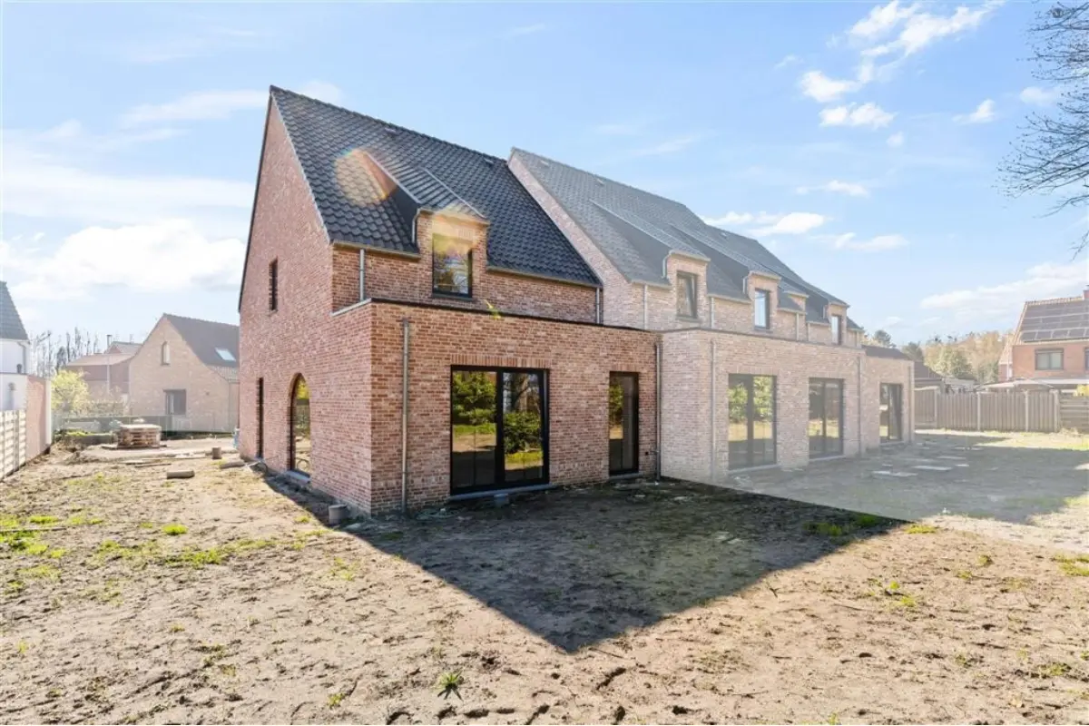 Huis te  koop in Stekene 9190 447755.00€ 3 slaapkamers 154.00m² - Zoekertje 718477