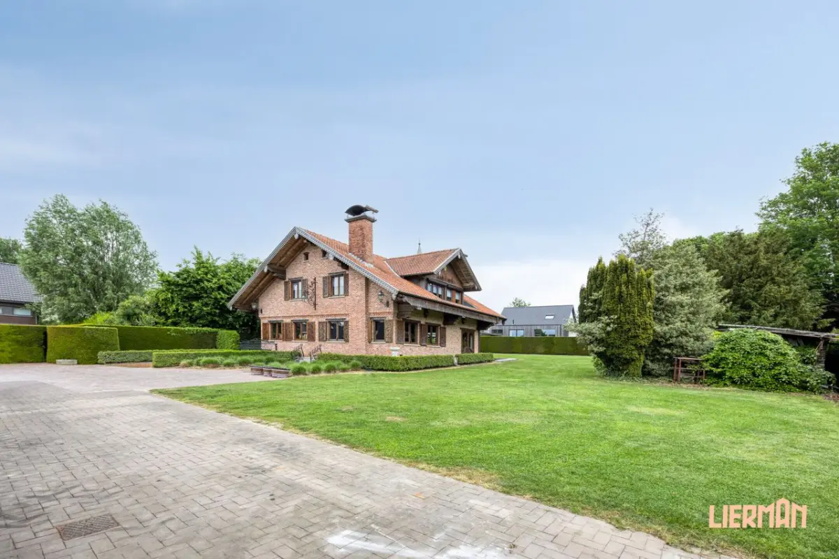 Huis te  koop in Zottegem 9620 485000.00€ 4 slaapkamers 245.00m² - Zoekertje 718406
