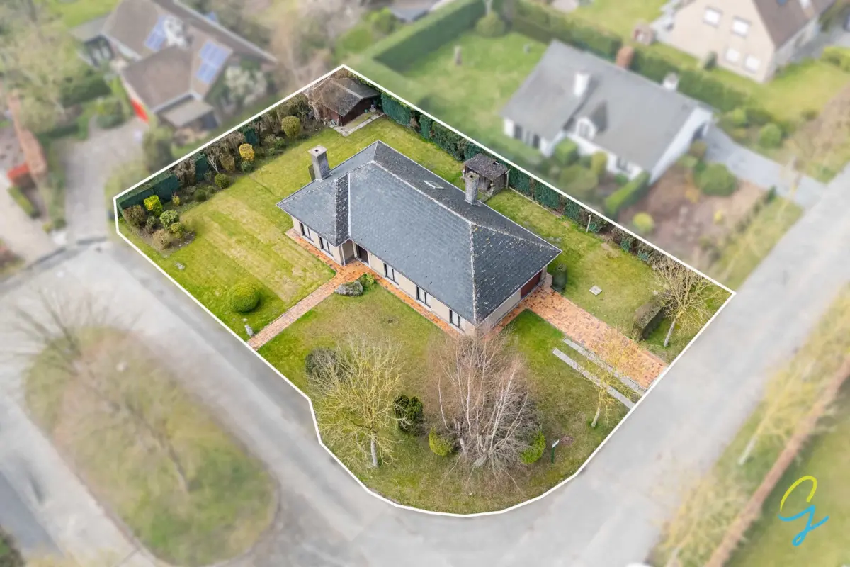 Huis te  koop in Merelbeke 9820 498000.00€ 4 slaapkamers 236.00m² - Zoekertje 718927