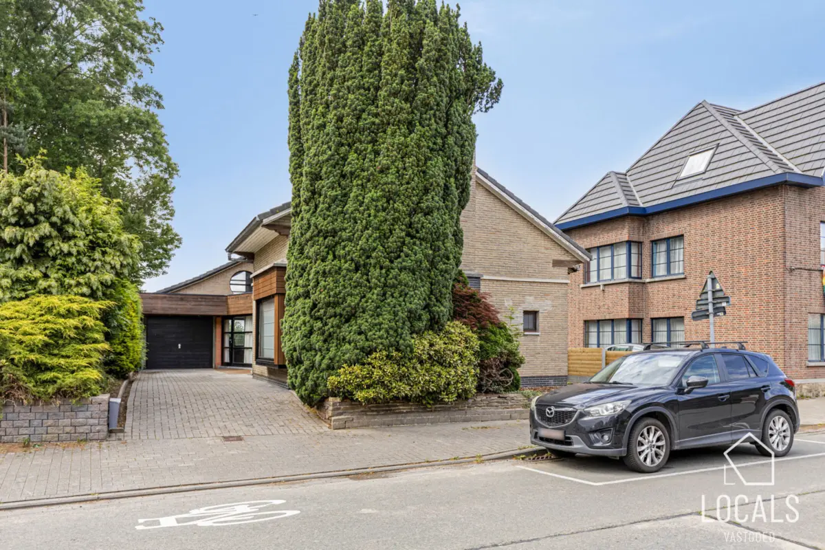 Huis te  koop in Meerbeke 9402 429000.00€ 3 slaapkamers 205.00m² - Zoekertje 721080