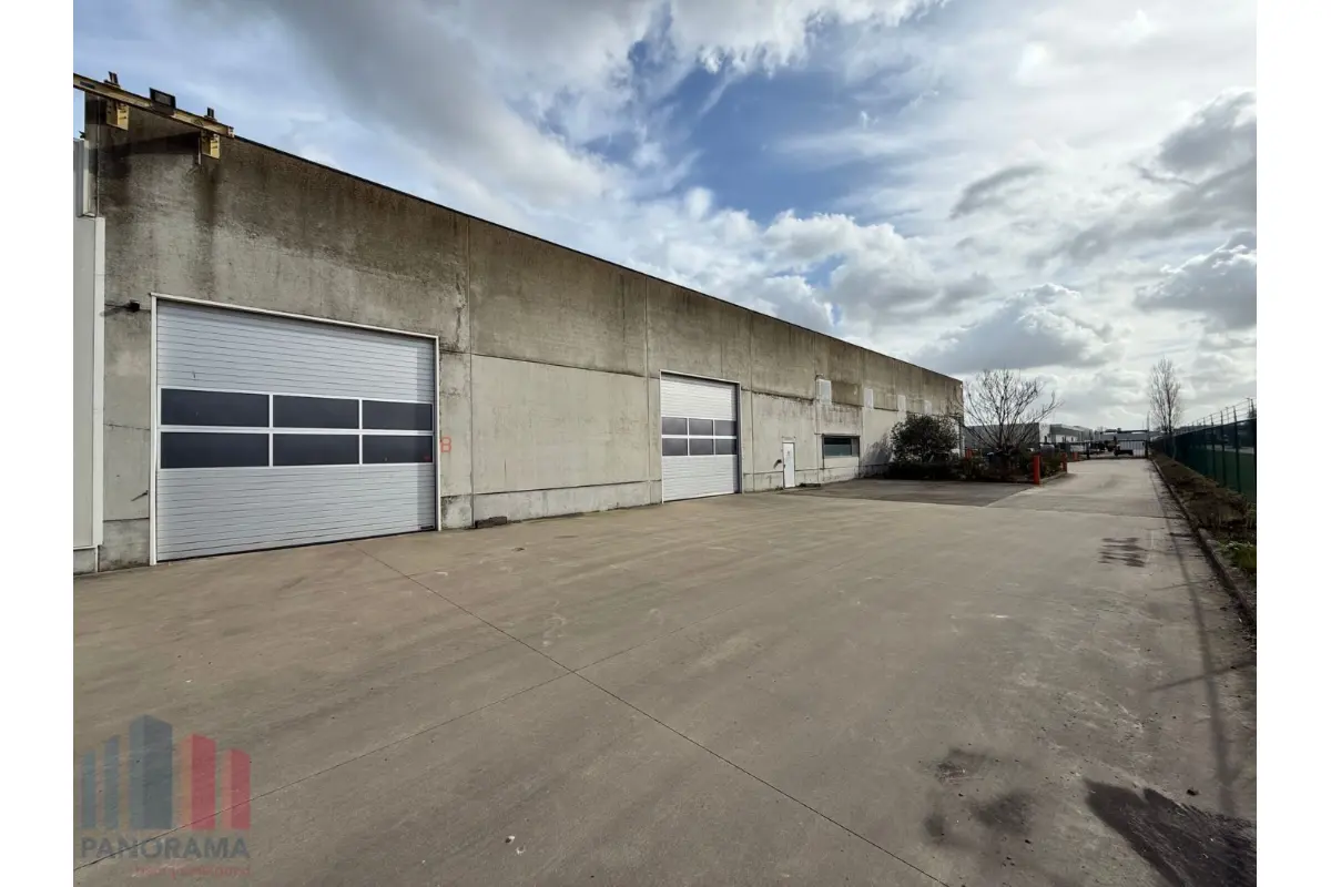 Handelszaak te  huur in Aalter 9880 4200.00€  slaapkamers 1280.00m² - Zoekertje 722325