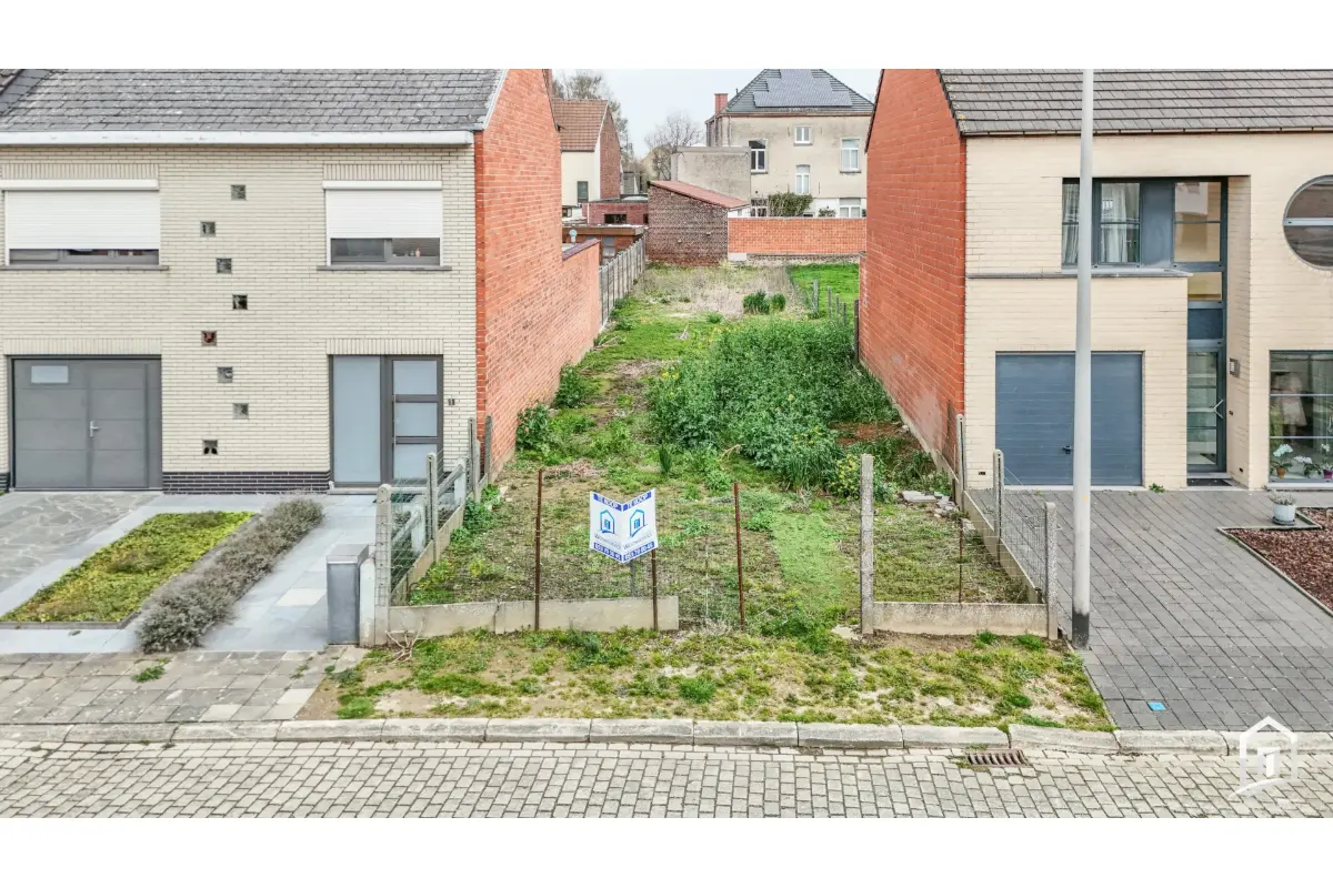 Bouwgrond te  koop in Denderleeuw 9470 124900.00€  slaapkamers m² - Zoekertje 722342