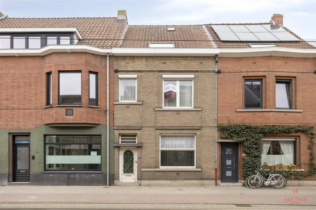 Huis te  koop in Zwijnaarde 9052 299500.00€ 4 slaapkamers 115.00m² - Zoekertje 722477