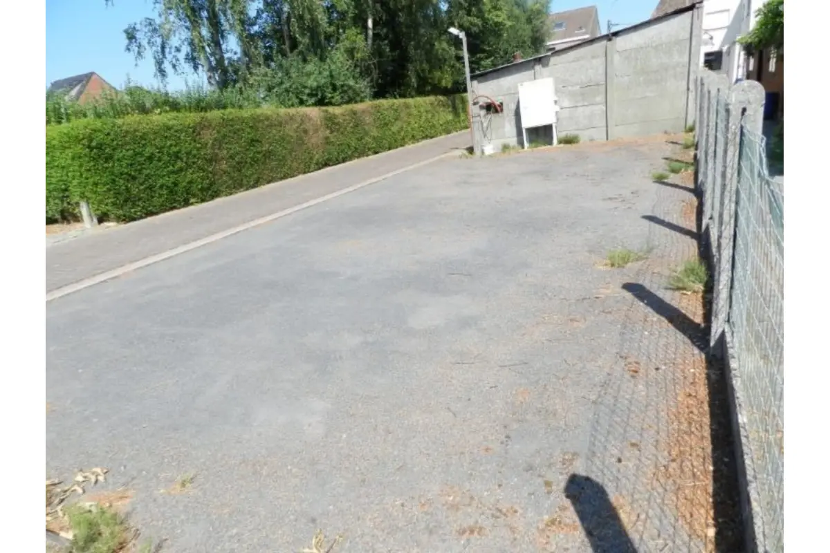 Parking & garage te  huur in Aalter 9880 30.00€  slaapkamers m² - Zoekertje 722752