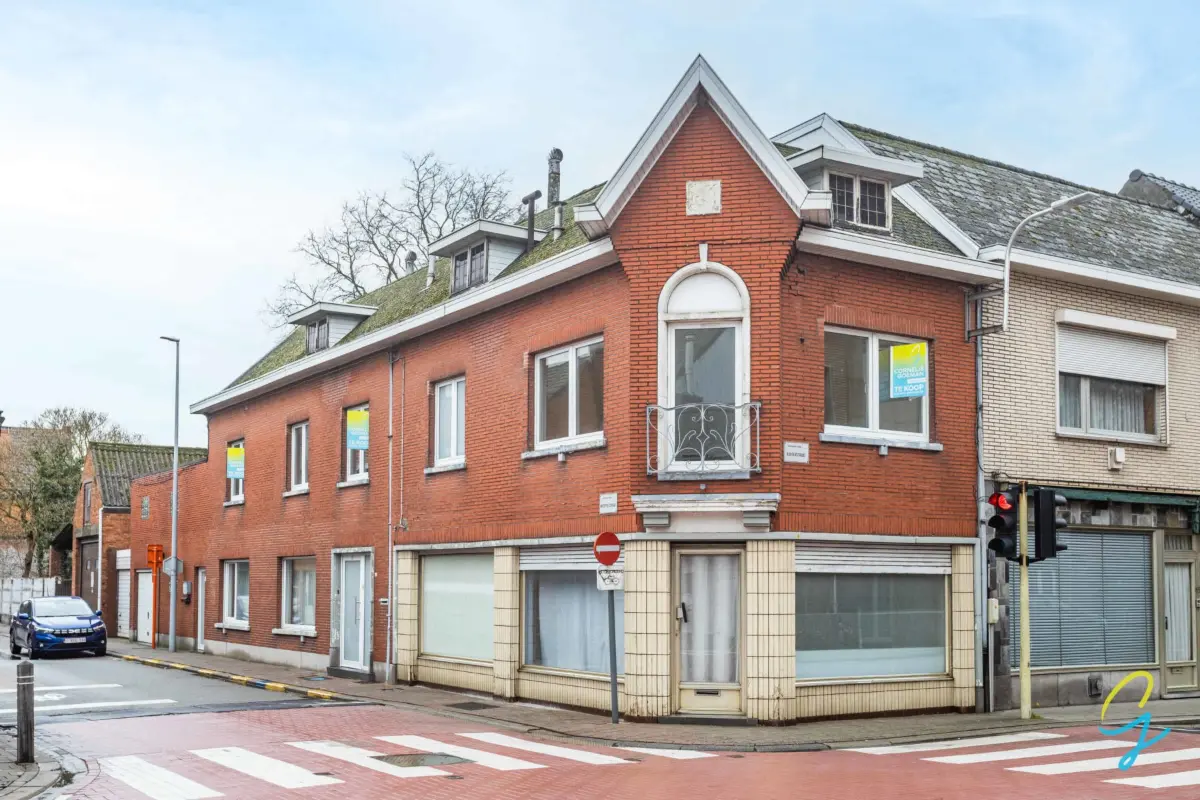 Huis te  koop in Zele 9240 210000.00€ 4 slaapkamers 286.00m² - Zoekertje 725077
