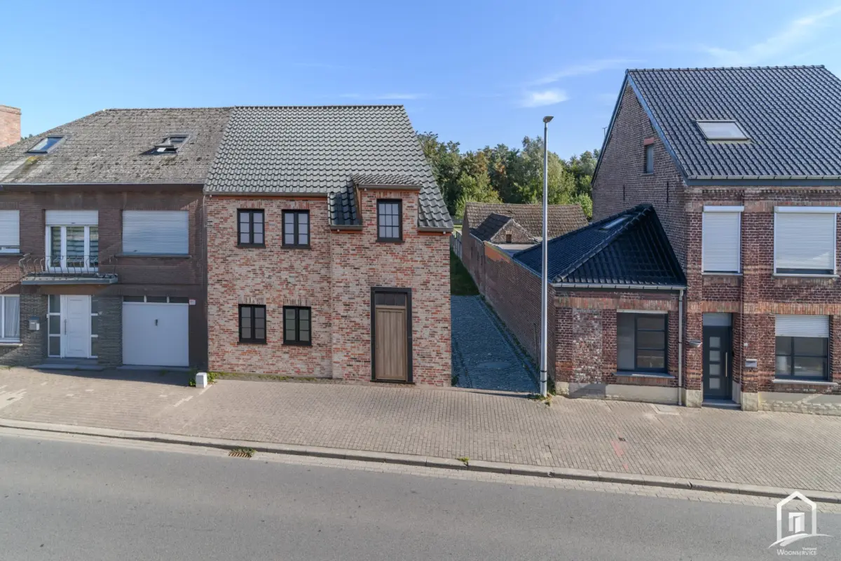 Huis te  koop in Mere 9420 424900.00€  slaapkamers m² - Zoekertje 725243