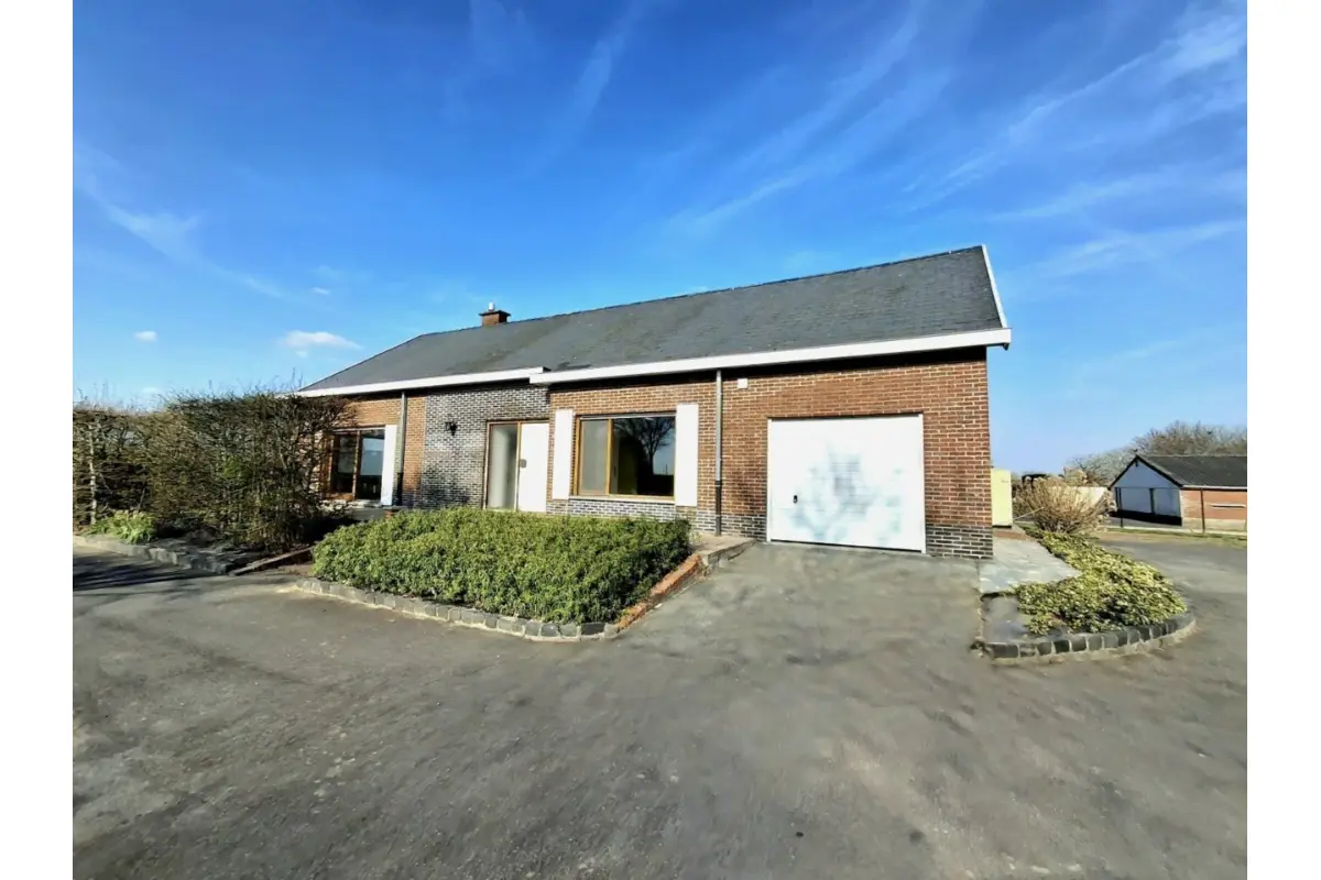 Huis te  huur in Meigem 9800 900.00€ 3 slaapkamers 191.00m² - Zoekertje 728841