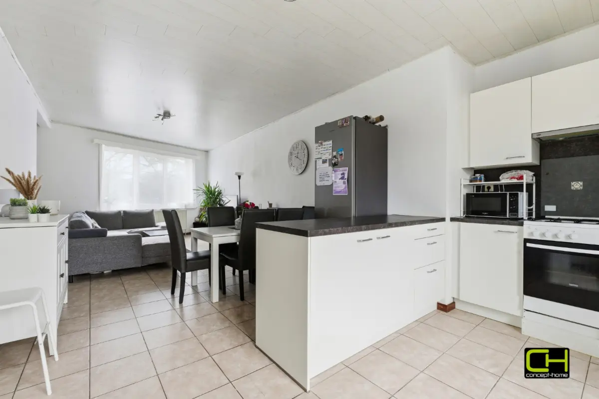 Appartement te  koop in Mariakerke 9030 249000.00€ 2 slaapkamers 77.00m² - Zoekertje 728674