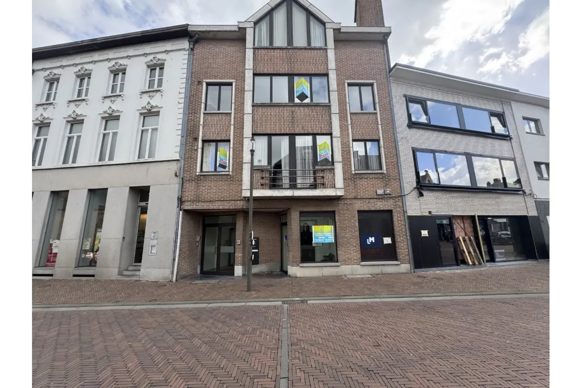 Appartement te  huur in Brakel 9660 710.00€ 2 slaapkamers 105.20m² - Zoekertje 729624