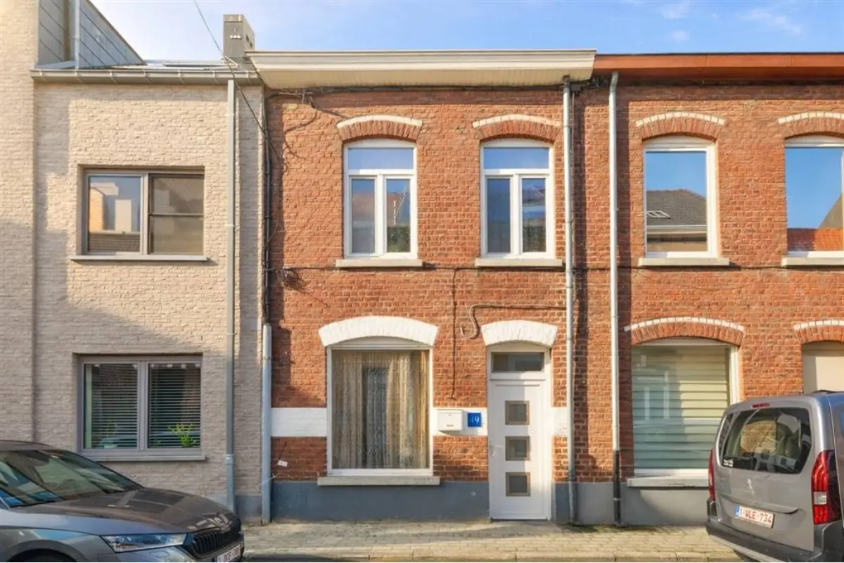 Huis te  koop in Ninove 9400 255000.00€ 4 slaapkamers 122.00m² - Zoekertje 730195