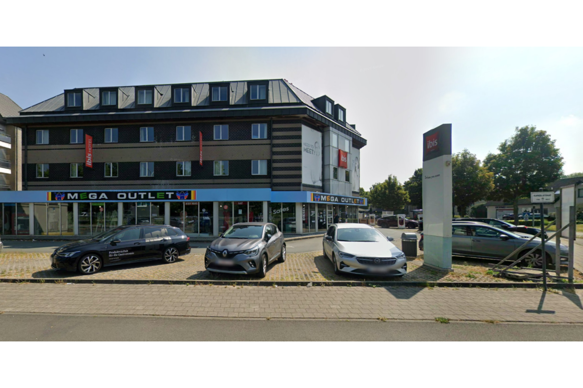 Handelszaak te  koop in Erembodegem 9320 0.00€  slaapkamers 820.00m² - Zoekertje 730633