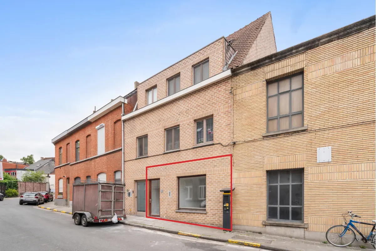 Benedenverdieping te  koop in Wetteren 9230 249000.00€ 3 slaapkamers 152.00m² - Zoekertje 731257