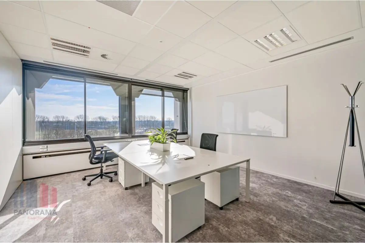 Handelszaak te  huur in Gent 9000 6165.00€  slaapkamers 552.00m² - Zoekertje 732033