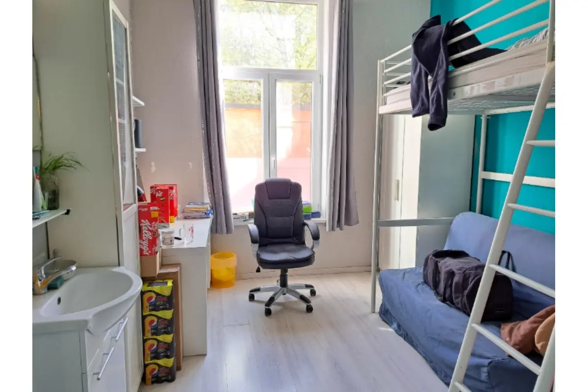 Appartement te  huur in Gent 9000 465.00€  slaapkamers m² - Zoekertje 732769