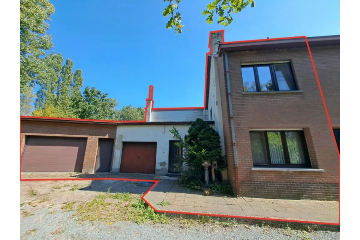 Huis te  koop in Welle 9473 315000.00€ 3 slaapkamers 255.00m² - Zoekertje 732779