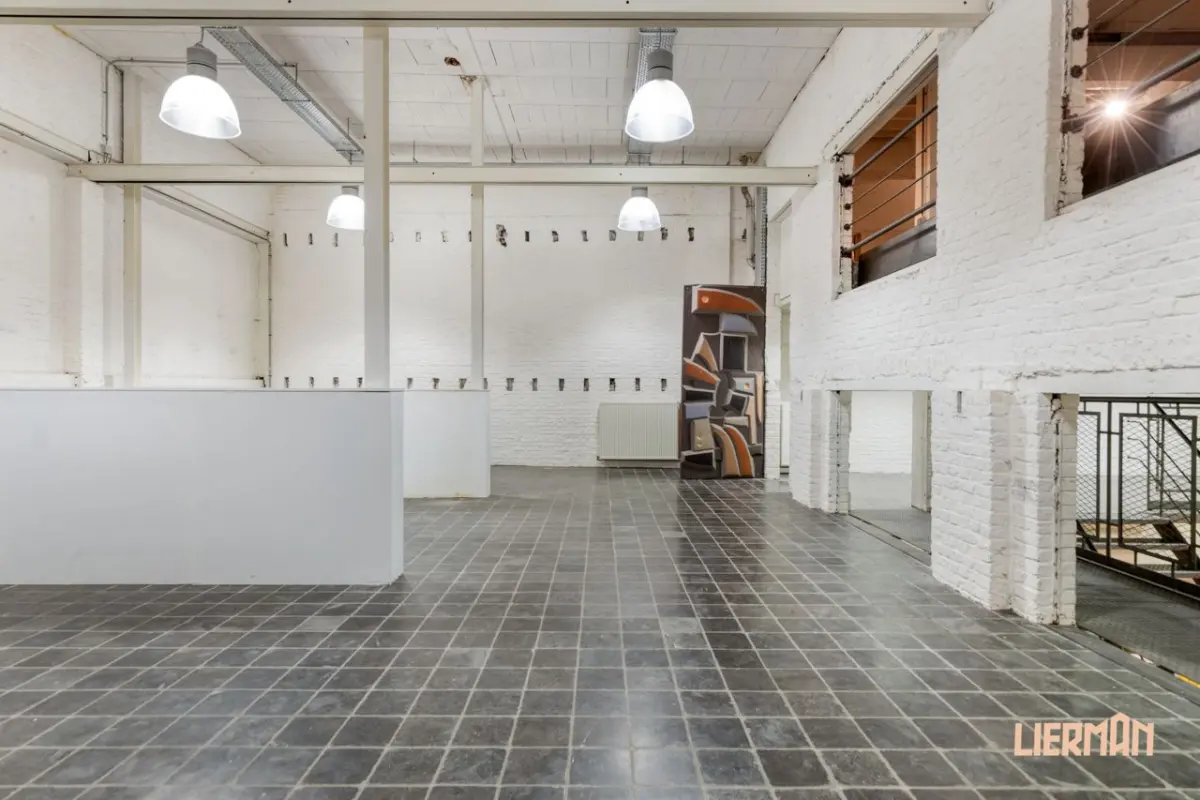 Appartement te  koop in Aalst 9300 430000.00€ 3 slaapkamers 380.00m² - Zoekertje 733736