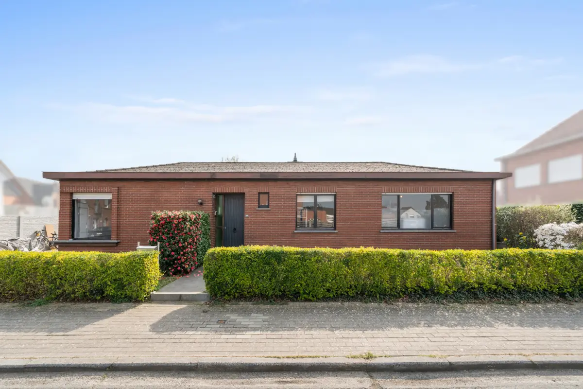 Huis te  koop in Dendermonde 9200 325000.00€ 3 slaapkamers 190.00m² - Zoekertje 733744