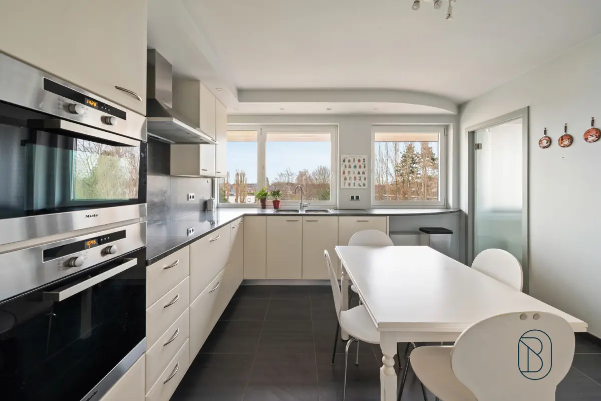 Appartement te  koop in Oudenaarde 9700 319500.00€ 3 slaapkamers 136.00m² - Zoekertje 735551