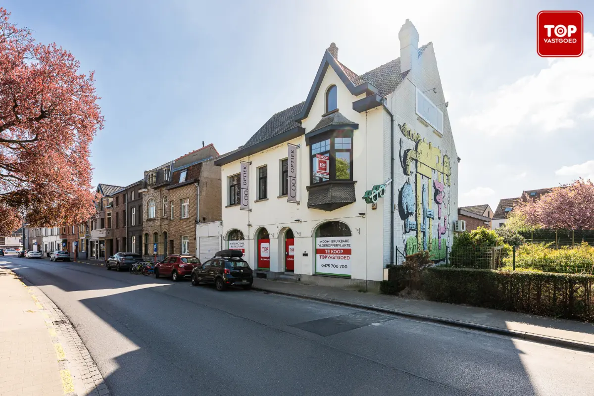 Handelszaak te  koop in Wondelgem 9032 485000.00€  slaapkamers 414.00m² - Zoekertje 735963