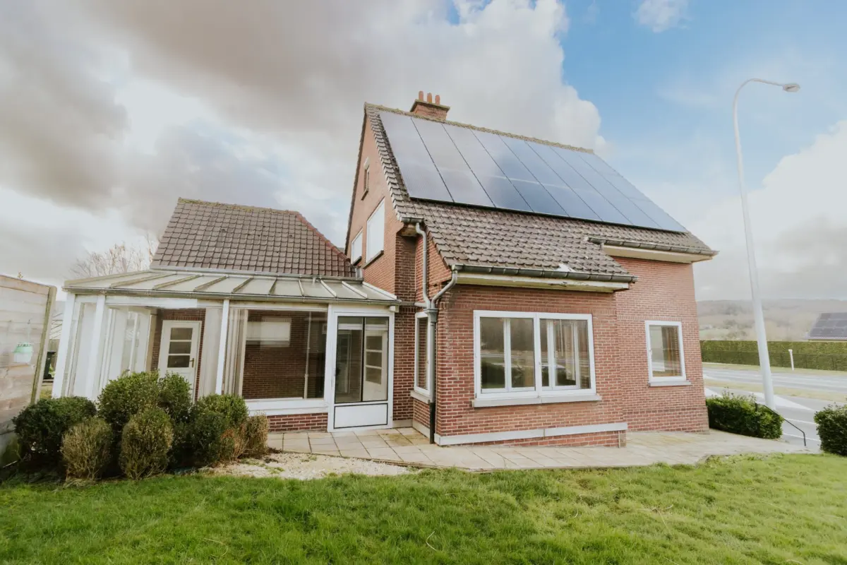 Huis te  koop in Ronse 9600 255000.00€ 4 slaapkamers m² - Zoekertje 737118