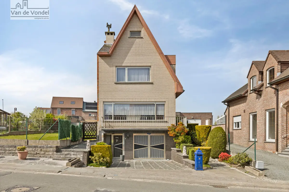 Huis te  koop in Haaltert 9450 349000.00€ 4 slaapkamers 196.00m² - Zoekertje 736696