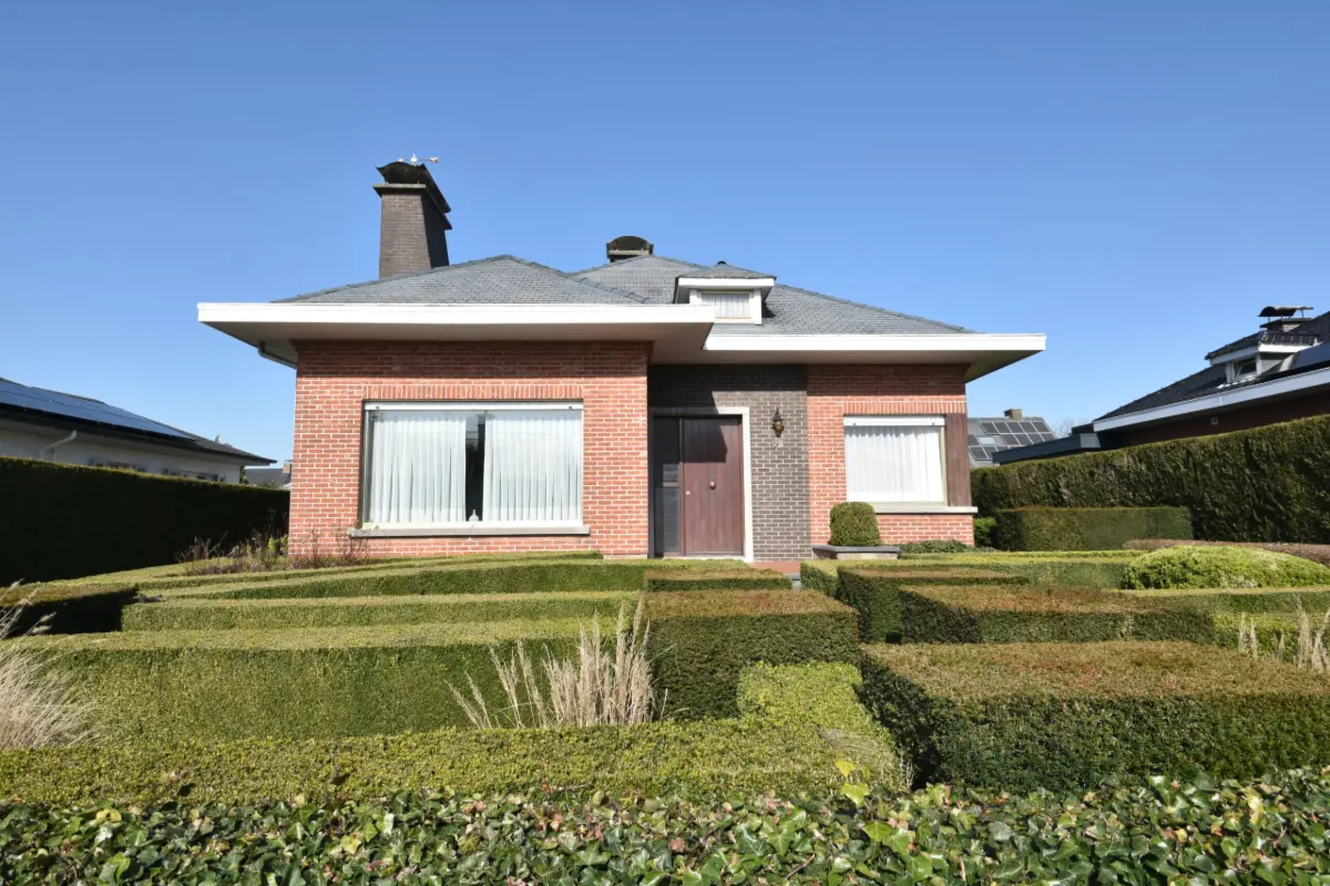 Huis te  koop in Kieldrecht 9130 329000.00€  slaapkamers m² - Zoekertje 737277