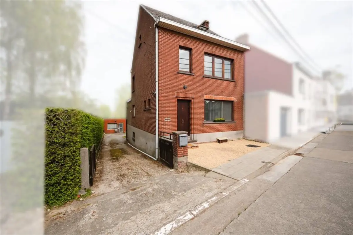 Huis te  koop in Scheldewindeke 9860 299000.00€ 2 slaapkamers m² - Zoekertje 738193