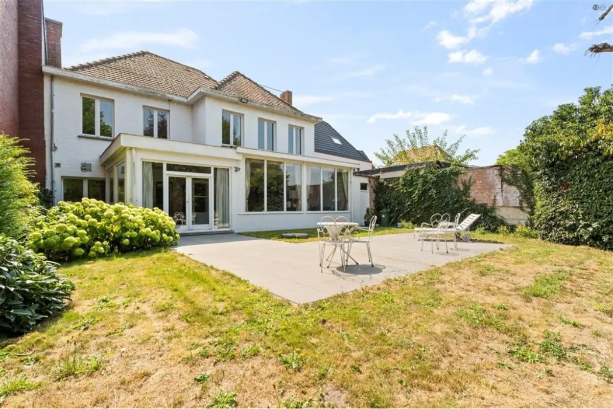Huis te  koop in Moerbeke-Waas 9180 399000.00€ 6 slaapkamers 461.00m² - Zoekertje 737912