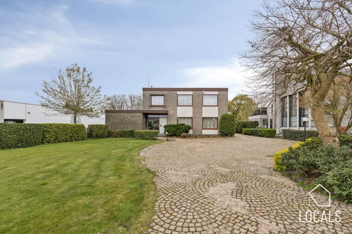 Villa te  koop in Appelterre-Eichem 9400 665000.00€ 4 slaapkamers 315.00m² - Zoekertje 738718